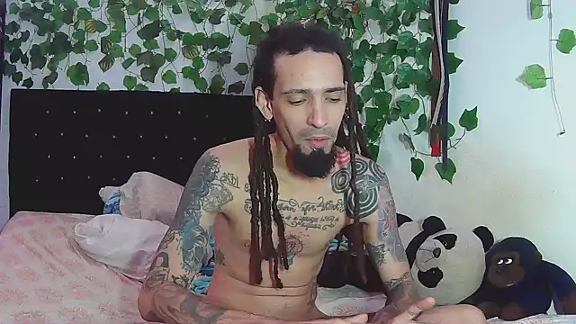 Snapshot of caribbeanlover1 chatting on December 10, 2024, 12:27 pm caribbeanlover1 online show from December 10, 2024, 12:27 pm