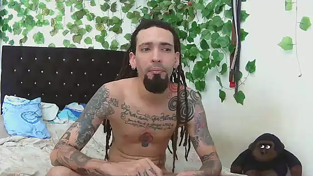 Snapshot of caribbeanlover1 chatting on December 10, 2024, 6:17 pm caribbeanlover1 online show from December 10, 2024, 6:17 pm