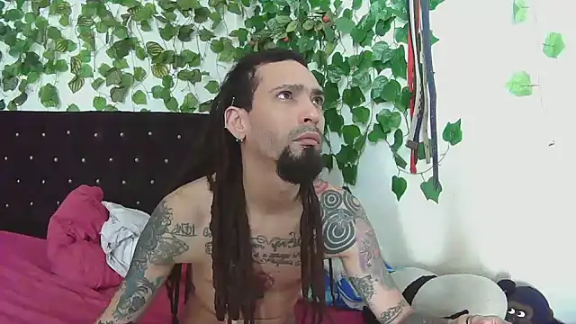 Snapshot of caribbeanlover1 chatting on December 12, 2024, 2:33 pm caribbeanlover1 online show from December 12, 2024, 2:33 pm