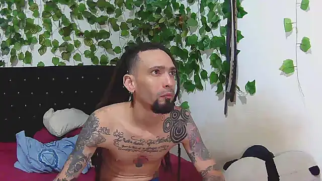 Snapshot of caribbeanlover1 chatting on March 14, 2025, 12:43 am caribbeanlover1 online show from March 14, 2025, 12:43 am