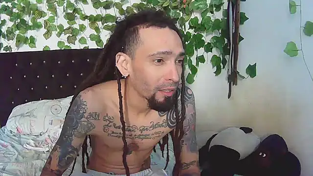 Snapshot of caribbeanlover1 chatting on March 22, 2025, 12:46 pm caribbeanlover1 online show from March 22, 2025, 12:46 pm