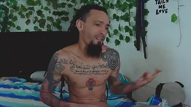 Snapshot of caribbeanlover1 chatting on October 3, 2025, 11:51 am caribbeanlover1 online show from October 3, 2025, 11:51 am
