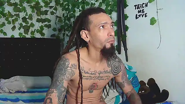 Snapshot of caribbeanlover1 chatting on October 10, 2025, 12:59 pm caribbeanlover1 online show from October 10, 2025, 12:59 pm