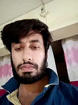 Snapshot of SimplyKarthik09 chatting on January 1, 2025, 8:04 pm SimplyKarthik09 online show from January 1, 2025, 8:04 pm