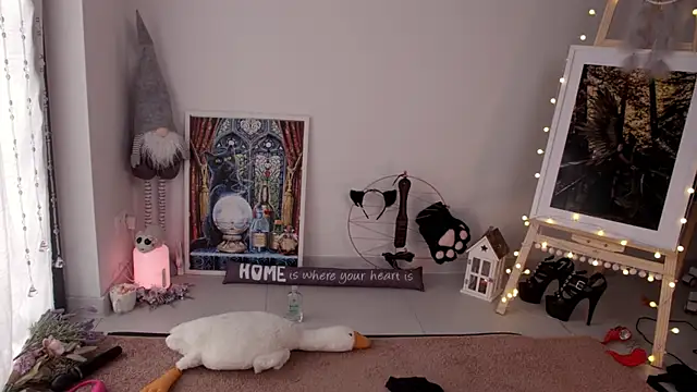 Snapshot of Careful_i_bite chatting on January 5, 2025, 12:53 pm Careful i bite online show from January 5, 2025, 12:53 pm