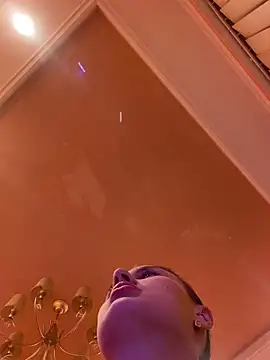 Flossy Vettie online show from March 14, 2025, 9:32 pm