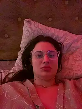 Flossy Vettie online show from March 23, 2025, 5:21 am