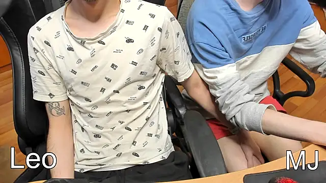 Snapshot of teelimata chatting on March 21, 2025, 3:57 pm teelimata online show from March 21, 2025, 3:57 pm