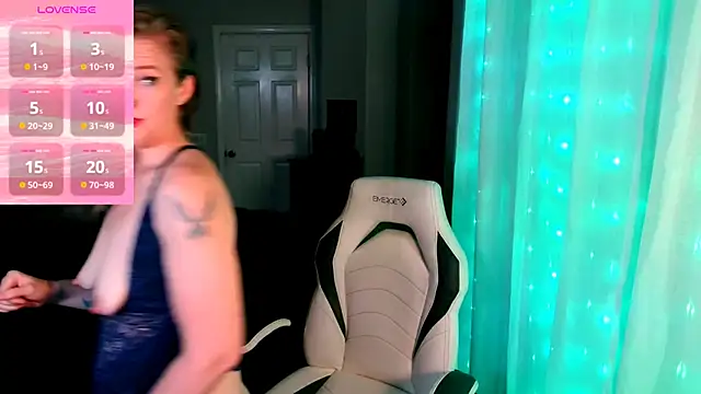 britteebee online show from October 30, 2025, 7:21 am