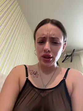 Snapshot of Lisaaan chatting on February 28, 2025, 8:53 am Lisaaan online show from February 28, 2025, 8:53 am