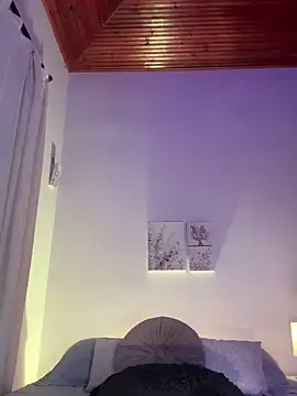 Snapshot of MeganDupont chatting on December 12, 2024, 4:15 am MeganDupont online show from December 12, 2024, 4:15 am