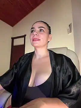 Snapshot of MeganDupont chatting on December 30, 2024, 11:06 pm MeganDupont online show from December 30, 2024, 11:06 pm