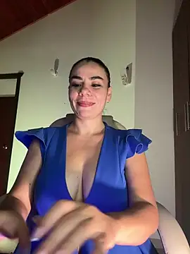 Snapshot of MeganDupont chatting on February 1, 2025, 12:51 am MeganDupont online show from February 1, 2025, 12:51 am