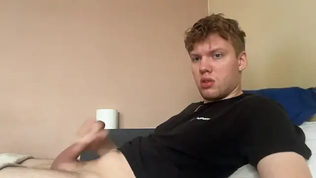 sexybooii6968 online show from November 14, 2025, 10:47 am