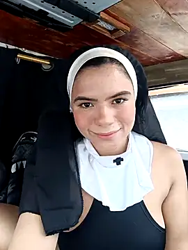 Simone Miller online show from January 24, 2025, 6:04 pm