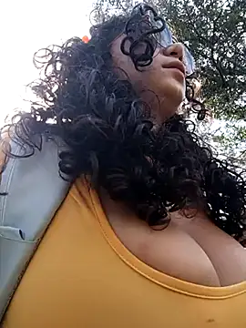 Simone Miller online show from February 26, 2025, 2:14 pm