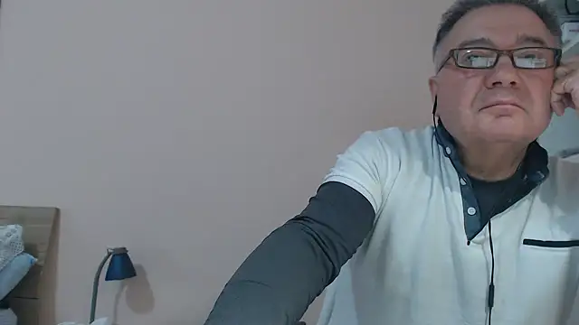 YOU6me online show from February 14, 2025, 11:42 am