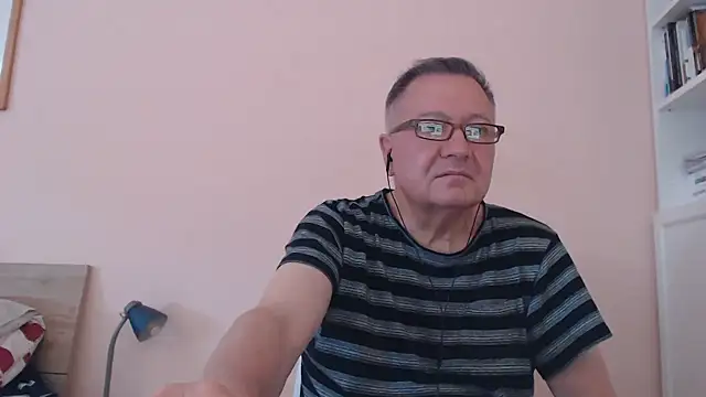 YOU6me online show from September 15, 2025, 9:53 am