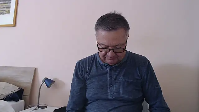 YOU6me online show from September 18, 2025, 7:43 am