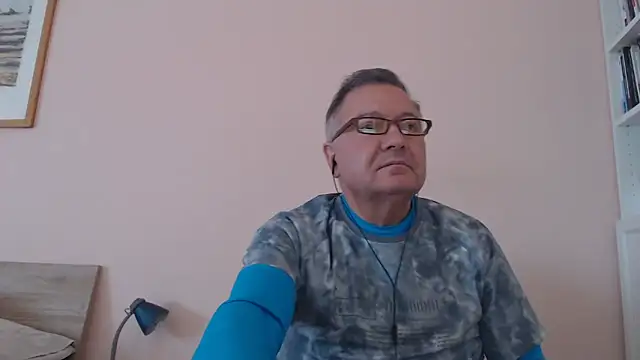 YOU6me online show from September 29, 2025, 9:14 am