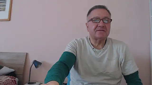 YOU6me online show from October 25, 2025, 9:06 am