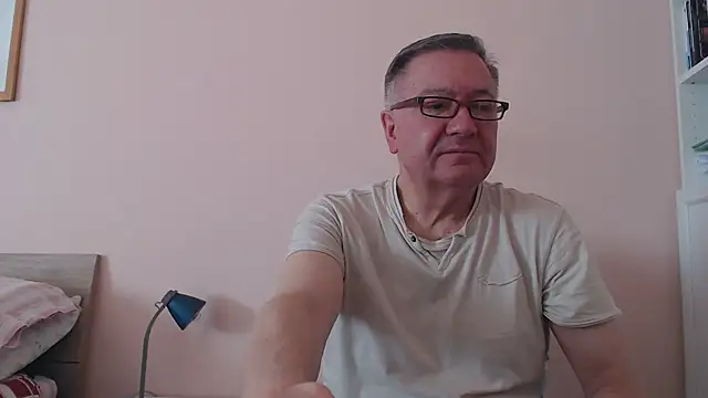 YOU6me online show from November 14, 2025, 8:13 am