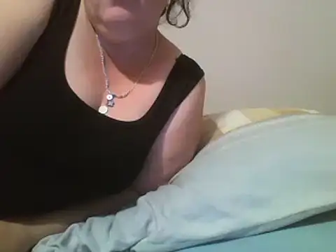 chubbypeach123 online show from March 8, 2025, 9:08 pm