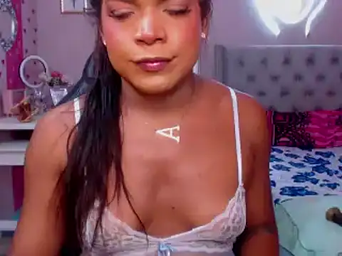 Snapshot of alexa_rodriicum chatting on October 1, 2025, 2:39 am alexa rodriicum online show from October 1, 2025, 2:39 am