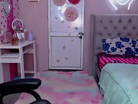 Snapshot of alexa_rodriicum chatting on November 4, 2025, 12:37 pm alexa rodriicum online show from November 4, 2025, 12:37 pm