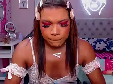 Snapshot of alexa_rodriicum chatting on November 5, 2025, 1:11 pm alexa rodriicum online show from November 5, 2025, 1:11 pm