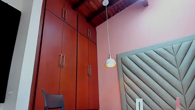 Snapshot of ValerySex_ chatting on March 12, 2025, 3:02 am ValerySex online show from March 12, 2025, 3:02 am