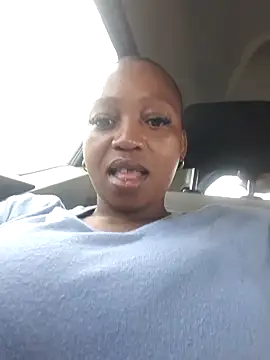 Snapshot of winterqueenx chatting on December 1, 2025, 9:25 am winterqueenx online show from December 1, 2025, 9:25 am