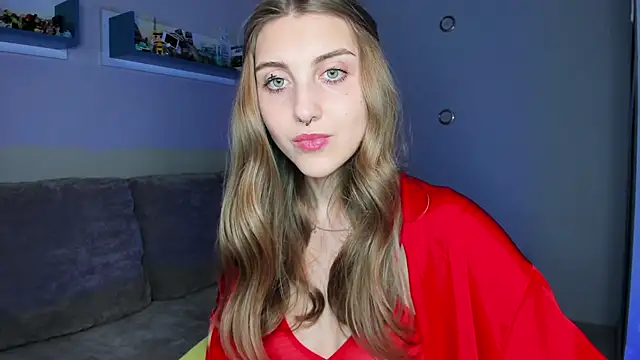 CassiaBlade1 online show from December 5, 2024, 7:06 pm