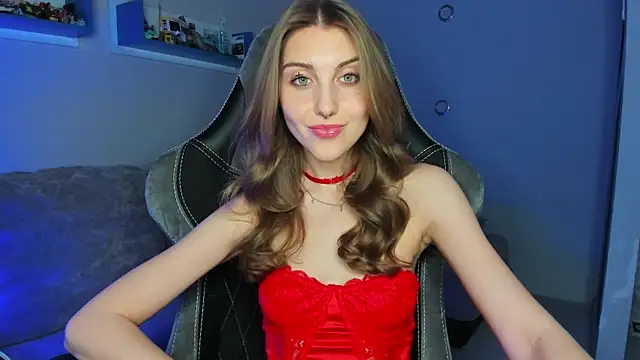 CassiaBlade1 online show from December 18, 2024, 6:57 pm