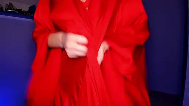 CassiaBlade1 online show from January 5, 2025, 7:07 pm