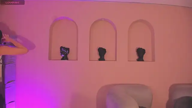 Snapshot of AnaDurant chatting on November 6, 2025, 1:01 pm AnaDurant online show from November 6, 2025, 1:01 pm