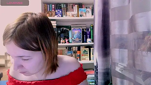 BrattyFoxyGirl online show from January 20, 2025, 5:37 pm