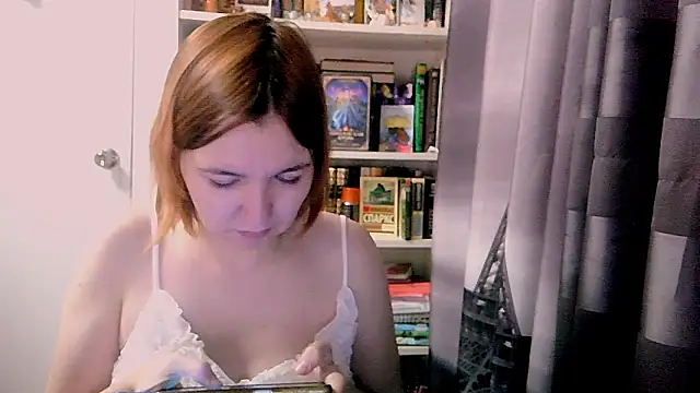 BrattyFoxyGirl online show from February 15, 2025, 4:45 pm