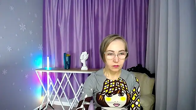 Snapshot of queen_a_n_i chatting on October 27, 2025, 10:19 am queen a n i online show from October 27, 2025, 10:19 am