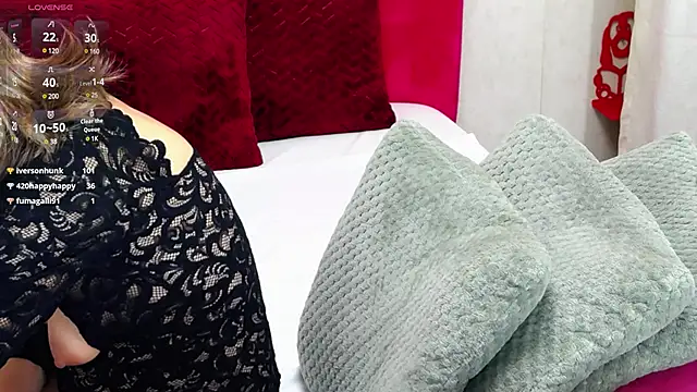 LoraDelNiro online show from January 9, 2025, 4:39 pm