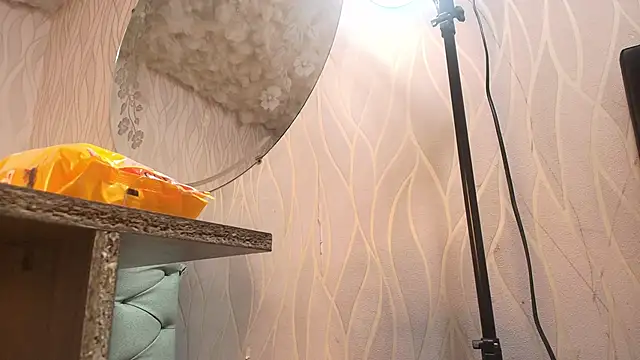 lay navas online show from March 22, 2025, 7:09 pm