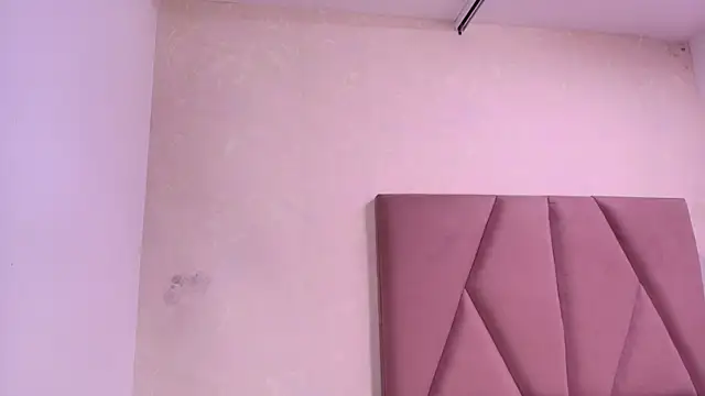 lay navas online show from October 12, 2025, 7:24 pm