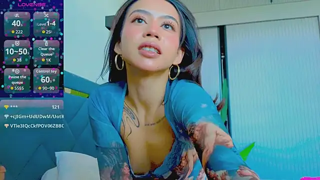 Mia Tin online show from September 14, 2025, 11:31 am