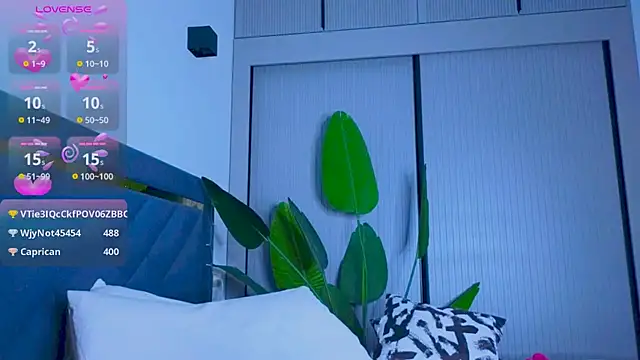 Mia Tin online show from September 16, 2025, 12:50 pm