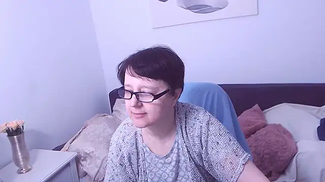 ChristaRose online show from November 12, 2025, 7:35 pm