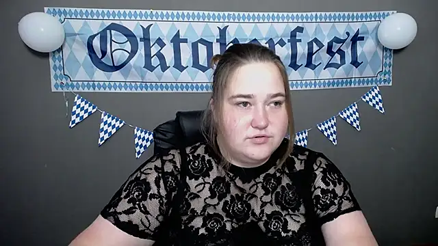 Snapshot of XX_Daniella_XX chatting on September 23, 2025, 6:27 am XX Daniella XX online show from September 23, 2025, 6:27 am