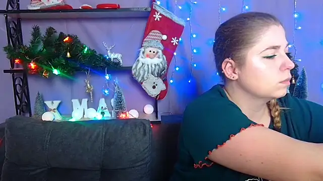 Snapshot of JessikaDaniel chatting on December 9, 2024, 7:17 am JessikaDaniel online show from December 9, 2024, 7:17 am