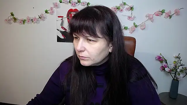 Snapshot of AliceInksSweetty chatting on November 8, 2025, 7:08 am AliceInksSweetty online show from November 8, 2025, 7:08 am