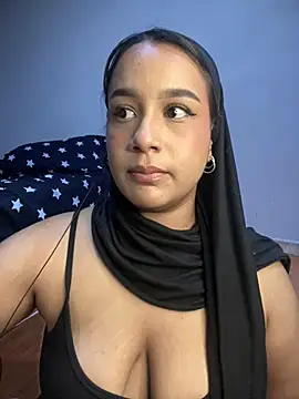 Snapshot of Maryam_yamal chatting on December 9, 2024, 11:13 pm Maryam yamal online show from December 9, 2024, 11:13 pm