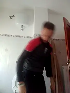 Snapshot of -falchetto90- chatting on January 24, 2025, 1:57 pm -falchetto90- online show from January 24, 2025, 1:57 pm